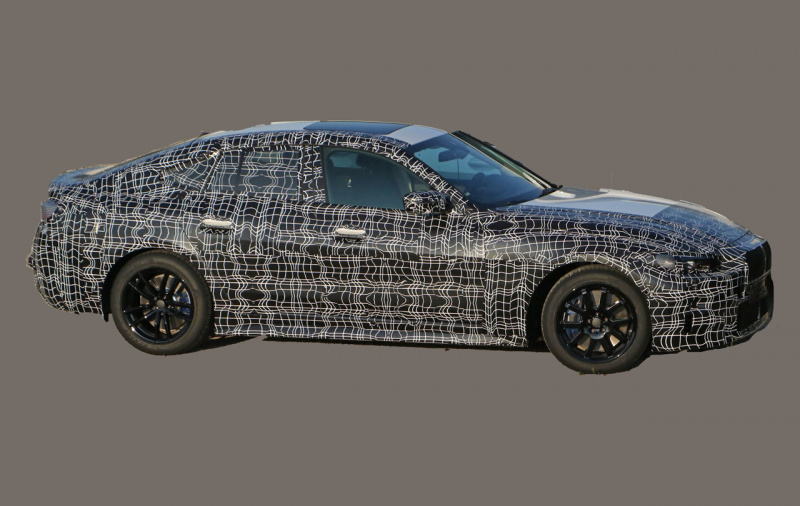 「開発中の新型BMW 4シリーズに5ドアモデル・「4シリーズ グランクーペ」が設定へ」の11枚目の画像