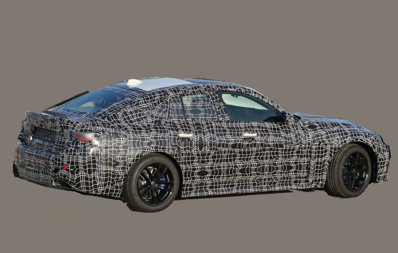 「開発中の新型BMW 4シリーズに5ドアモデル・「4シリーズ グランクーペ」が設定へ」の14枚目の画像