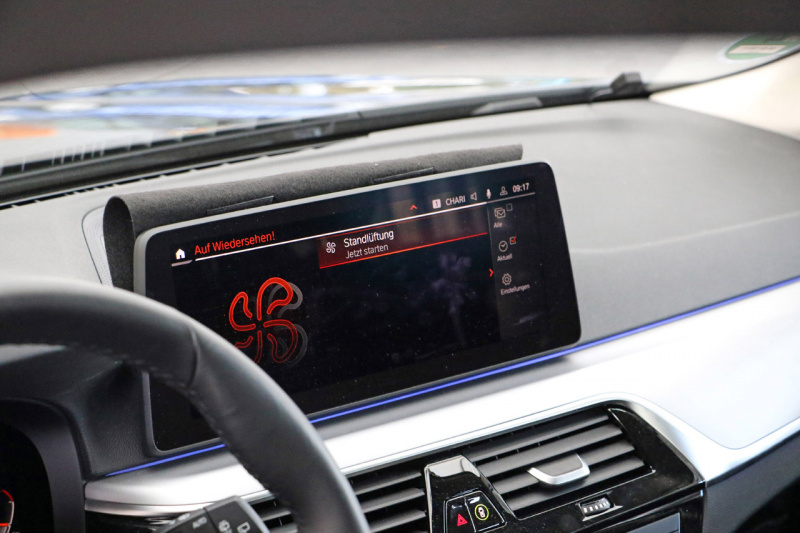 「BMW 5シリーズ ツーリング、大幅改良でワイドタッチスクリーン搭載へ！」の9枚目の画像