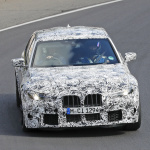 奇っ怪な擬装に隠されたデザインは？　新型BMW M3がニュルで高速テストを開始 - BMW M3 Open grille 4