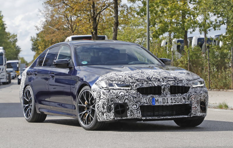 「新型 vs 現行モデル！ BMW M5の改良モデルに625psを発揮する最強モデルが追加」の2枚目の画像