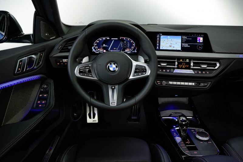「日本で使いやすいサイズと高い実用性、流麗なスタイルが魅力の新型「BMW 2シリーズ グラン クーペ」が登場【新車】」の2枚目の画像