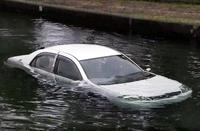 「TVで「洪水時はパワーウインドウが使えない」を連呼するが「車両の水没直後なら稼働します！」」の3枚目の画像