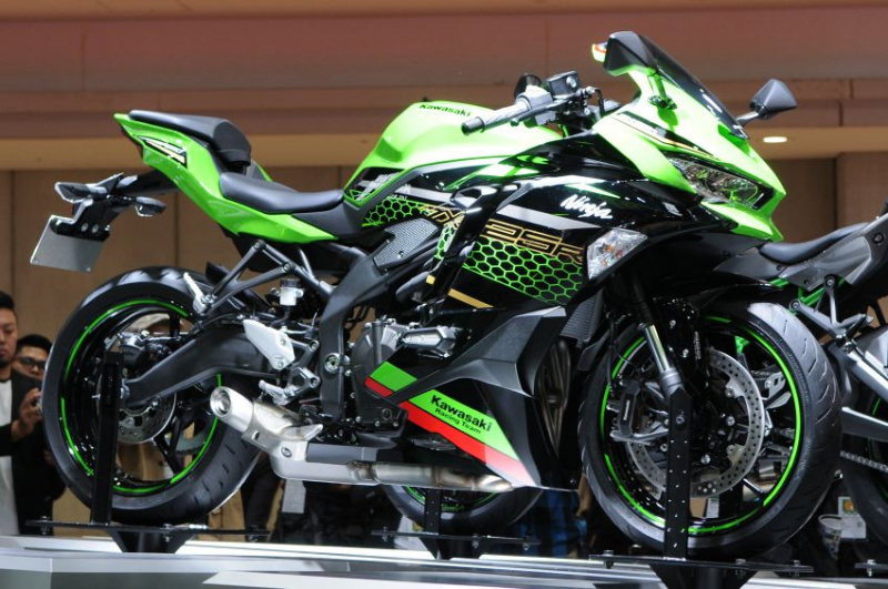 ZX-25R_Front