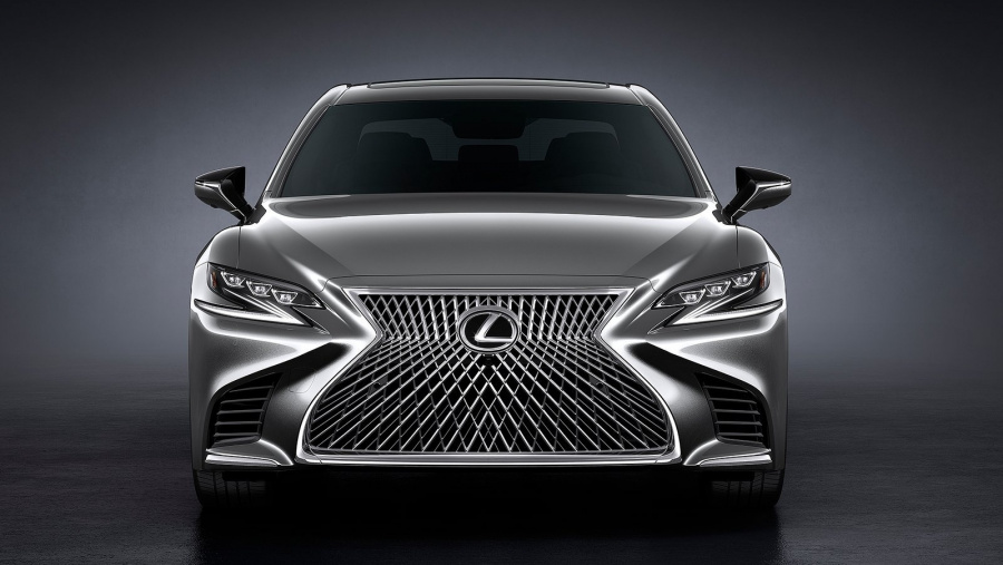 日本が誇る2大フラッグシップショーファーカー レクサスls と トヨタセンチュリー の決定的違いとは Clicccar Com