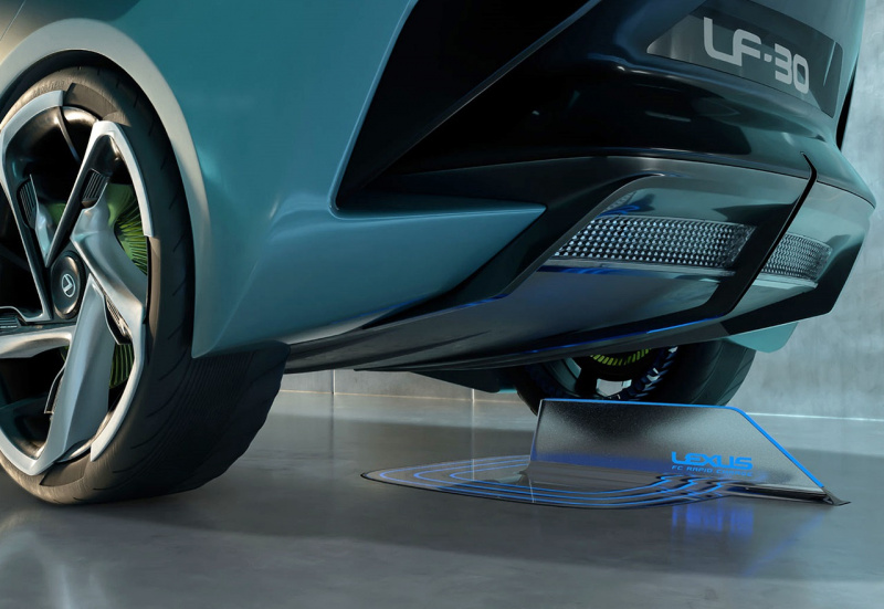 「レクサスが将来のEVを示唆するコンセプトカーを公開。自動運転で航続距離は500kmに【東京モーターショー2019】」の1枚目の画像