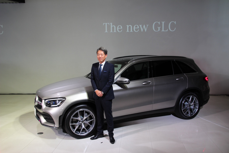 「メルセデス・ベンツの中核SUV「GLC」がマイナーチェンジ。力強い顔つきに変化し、パワートレーンの性能を強化【新車】」の20枚目の画像