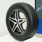 「ウェットグリップ性能が低下しにくい！ ダンロップが新しい低燃費タイヤ「エナセーブ NEXT III」を発表【東京モーターショー2019】」の6枚目の画像ギャラリーへのリンク