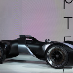 「トヨタから2人乗りEVスポーツカー「e-RACER」がサプライズで登場【東京モーターショー2019】」の10枚目の画像ギャラリーへのリンク