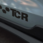 「フォルクスワーゲン・ゴルフGTIに史上最速・最強を誇る「ゴルフGTI TCR」が600台限定で設定。最高出力290PS、最大トルク380Nmで価格は5,098,000円【新車】」の9枚目の画像ギャラリーへのリンク