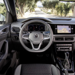 年内に日本に導入予定の新型コンパクトSUV「T-Cross（ティークロス）」のティザーサイトがオープン【新車】 - The new Volkswagen T-Cross