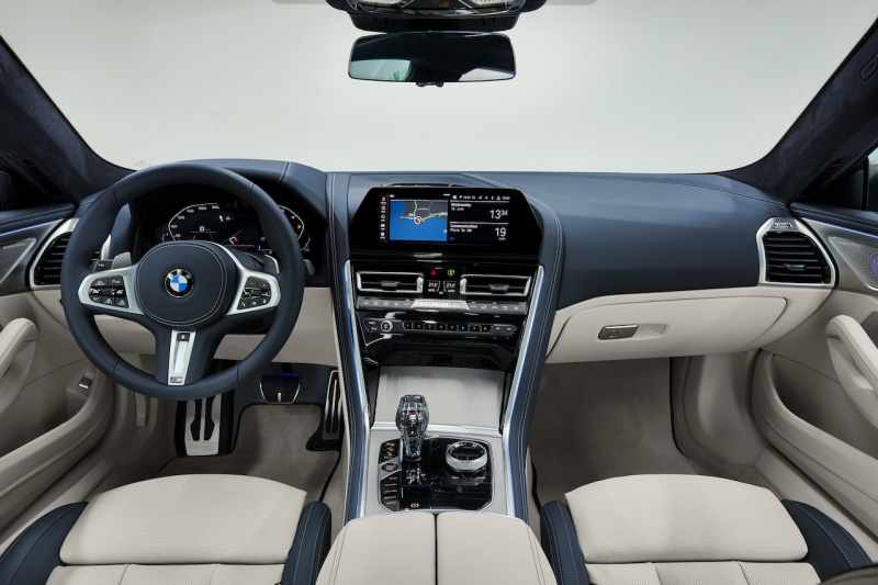 「ホイールベースは3025mm！ BMW 8シリーズ グラン クーペはスタイリングと居住性を両立した4ドアクーペの傑作【新車】」の1枚目の画像