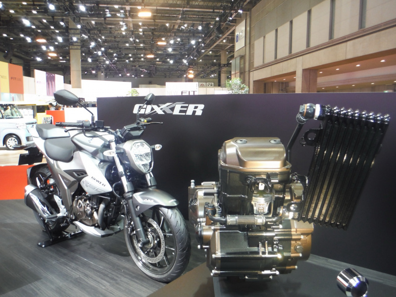 SUZUKI GIXXER