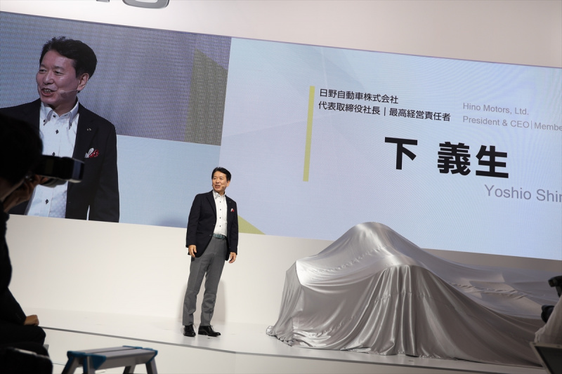 「革新的なモビリティスタイル「Flat Former」を日野が発表【東京モーターショー2019】」の4枚目の画像