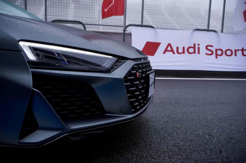 「日本向けはわずか10台の特別なAudi R8「Audi R8 Decennium」の納車式が富士スピードウェイで開催【新車】」の8枚目の画像