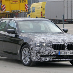 ついに新グリル露出！　BMW 5シリーズ、これが改良型だ - BMW 5 Series facelift less camo 4