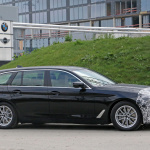 ついに新グリル露出！　BMW 5シリーズ、これが改良型だ - BMW 5 Series facelift less camo 6