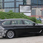 ついに新グリル露出！　BMW 5シリーズ、これが改良型だ - BMW 5 Series facelift less camo 7