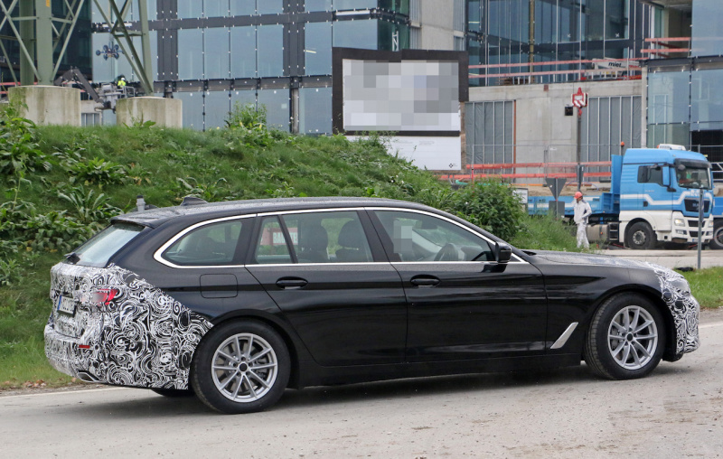 「ついに新グリル露出！　BMW 5シリーズ、これが改良型だ」の8枚目の画像