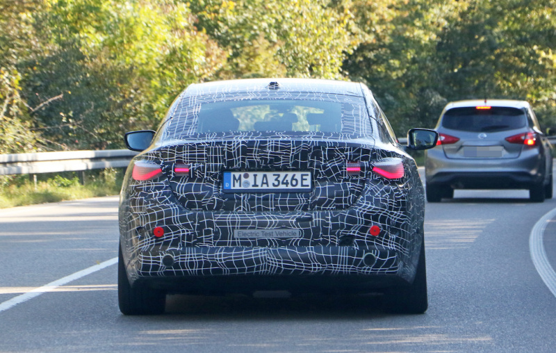 「BMWのEV 4ドアクーペ「i4」市販型、航続距離は600km!?」の2枚目の画像