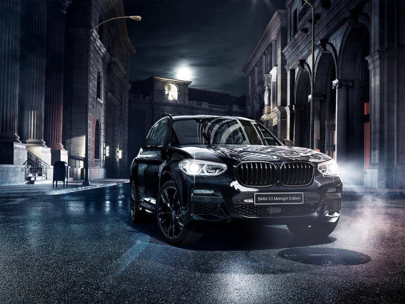 「BMW X3に都市のナイトドライブをイメージした漆黒の「ミッドナイト・エディション」を設定【新車】」の2枚目の画像