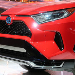 RAV4 プラグインハイブリッドのスタイリングは普通のRAV4とどう違う？【LAオートショー2019】 - C3