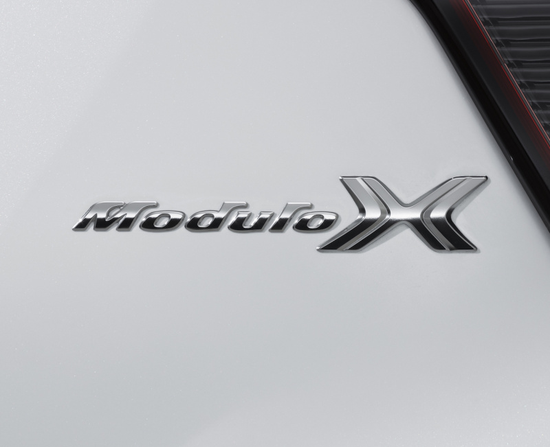 「大人のスポーティが味わえる「モデューロX」がホンダ・ヴェゼルに新登場【新車】」の11枚目の画像