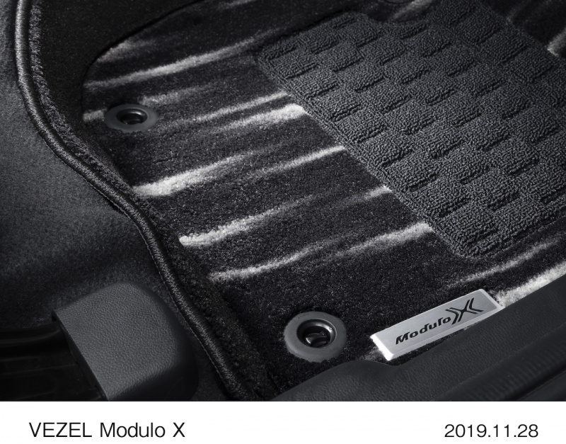 「大人のスポーティが味わえる「モデューロX」がホンダ・ヴェゼルに新登場【新車】」の14枚目の画像