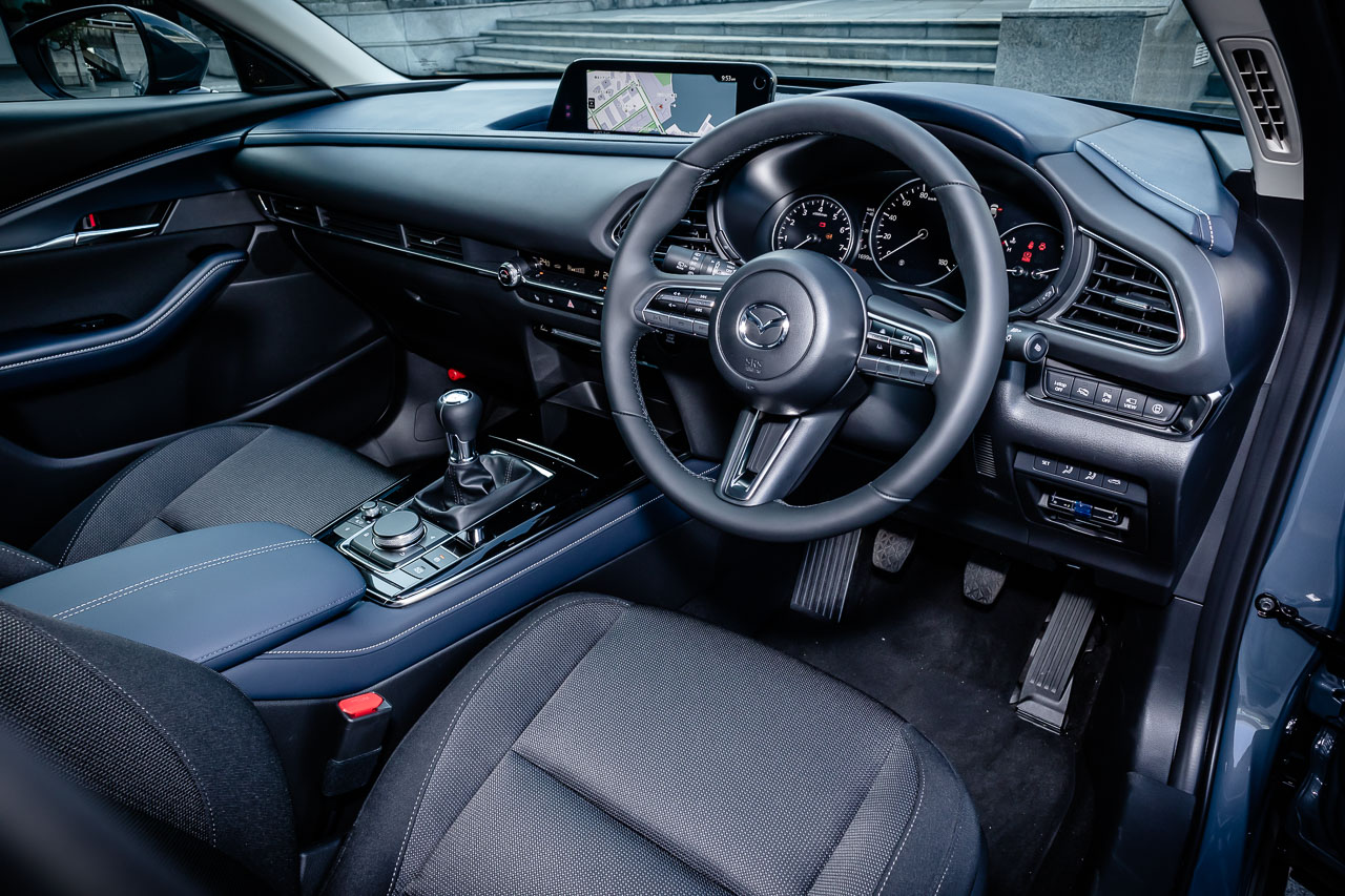 Mazda Cx30 Impression 12 画像 Cx 3以上 Cx 5未満の新型suv 室内とラゲッジの広さ 乗り降りのしやすさは マツダcx 30試乗記 Clicccar Com