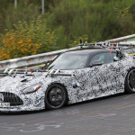 センサー付けすぎの驚愕スタイル！　メルセデス AMG GT Rブラックシリーズ開発車両をキャッチ - Mercedes AMG Black Series test 4