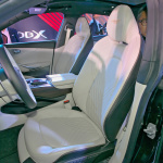 106年の歴史を誇るアストンマーティン初のSUVモデル・DBXが2299万5000円で発売【新車】 - dbx_newcar_008