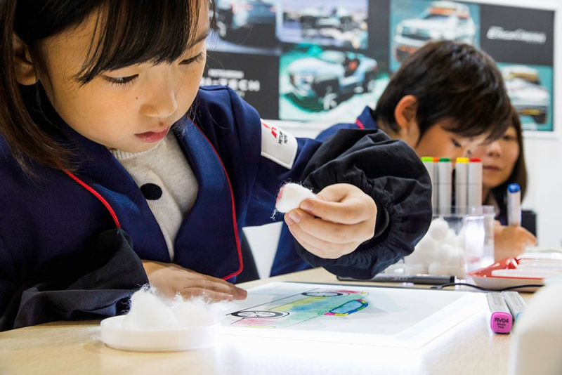 「アウトオブキッザニアの三菱ブースでカーデザイン体験！【東京モーターショー2019】」の4枚目の画像