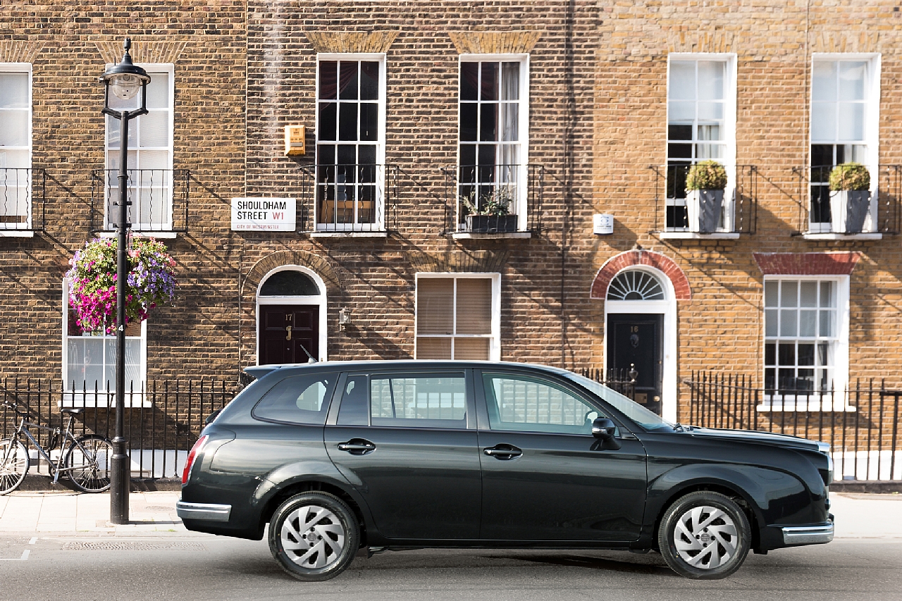 Ryugiex Wagon02 画像 光岡自動車 リューギ リューギ ワゴンに特別仕様車 Ex が設定 Clicccar Com