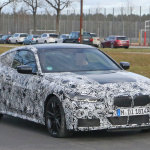 ついに巨大グリルが露出！　BMW 4シリーズクーペ、最新開発車両を捕捉 - BMW 4 Coupe less camo 6