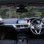 「踏めば踏むほどおもしろい。FF・BMWがついに手に入れた「駆け抜ける歓び」【BMW118iプレイ試乗】」の3枚目の画像ギャラリーへのリンク
