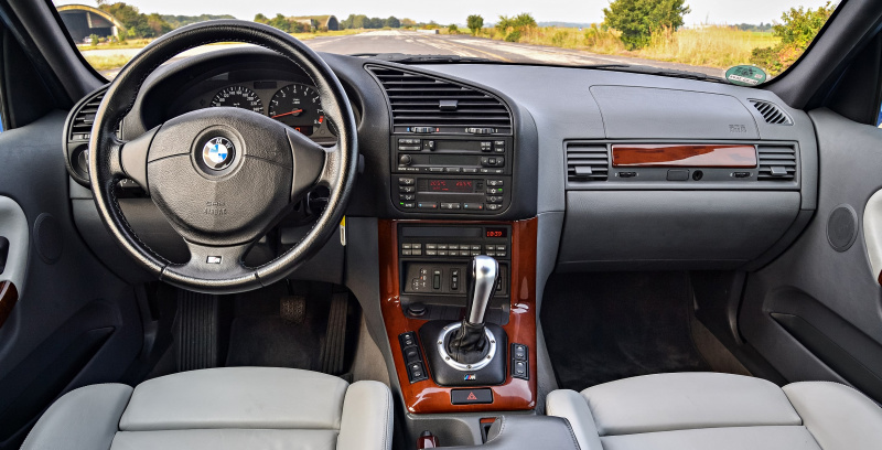 「空力を意識しつつ、端正でエレガントなボディを得たドイツコンパクト「BMW 3シリーズ（3代目）」【ネオ・クラシックカー・グッドデザイン太鼓判：輸入車編】」の2枚目の画像