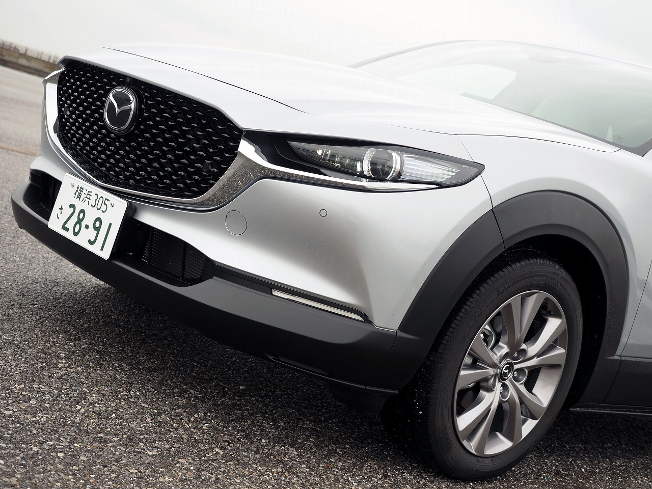 ホンダ ヴェゼルとマツダ Cx 30の 決定的な違い とは 全く異なる走りの2台 ヴェゼル Cx 30比較試乗 Clicccar Com