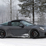 噂のターボ仕様か？ 豪雪のフィンランドにポルシェ911タルガが出現！ - Porsche 992 Targa Winter 16