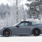 噂のターボ仕様か？ 豪雪のフィンランドにポルシェ911タルガが出現！ - Porsche 992 Targa Winter 7