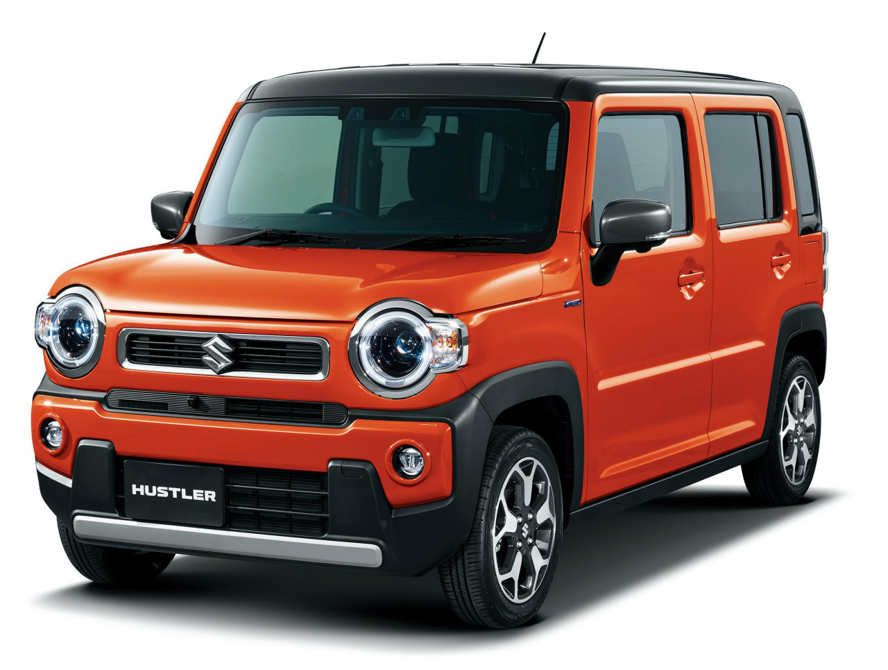 Suzuki New Hustler Design 9 画像 新型ハスラーのコンセプトは 日常でアウトドアを楽しむ タフで力強さを増したデザインの秘密とは Clicccar Com