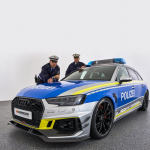 「チューンは合法で」アウディRS4、530馬力のポリスカー初公開！ - audi-rs4-r-abt-tuning-police-car-2