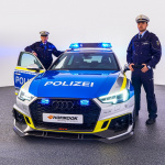 「チューンは合法で」アウディRS4、530馬力のポリスカー初公開！ - audi-rs4-r-abt-tuning-police-car-3-2