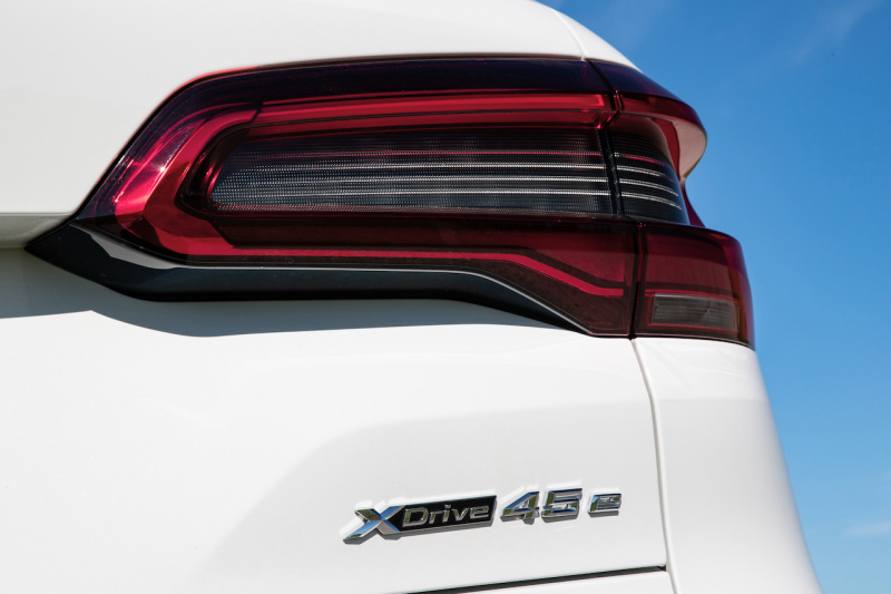 「BMW X5にPHEVの「X5 xDrive45e」、V8エンジン搭載車の「X5 M50i」が追加【新車】」の14枚目の画像