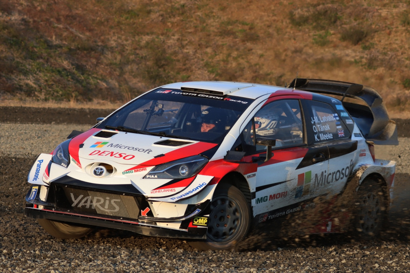 TGRF2019でダート走行を披露するヤリスWRC