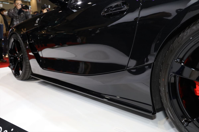 「3D DesignのZ4デモカーはカーボンパーツでキメる【東京オートサロン2020】」の5枚目の画像
