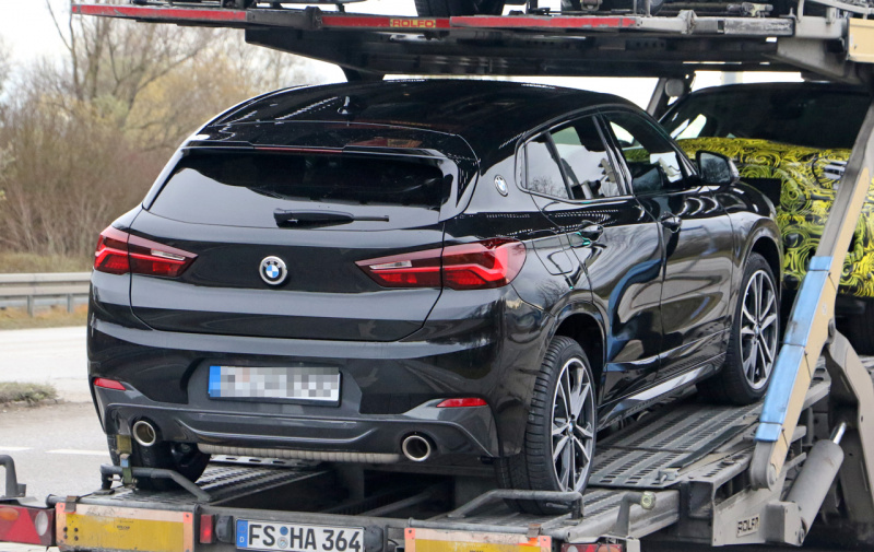 「カモフラージュの下にあるものは…BMW X2初の改良型、2021年デビューへ！」の12枚目の画像