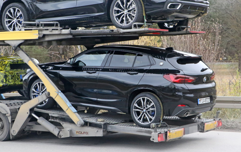 「カモフラージュの下にあるものは…BMW X2初の改良型、2021年デビューへ！」の4枚目の画像