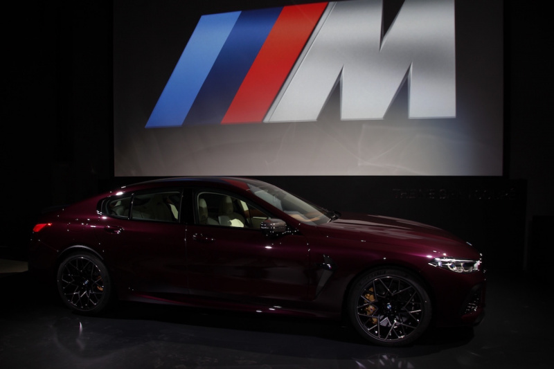 「レーステクノロジーがフィードバックされた新型「BMW M8 グラン クーペ」が登場。価格は2194万円〜【新車】」の12枚目の画像