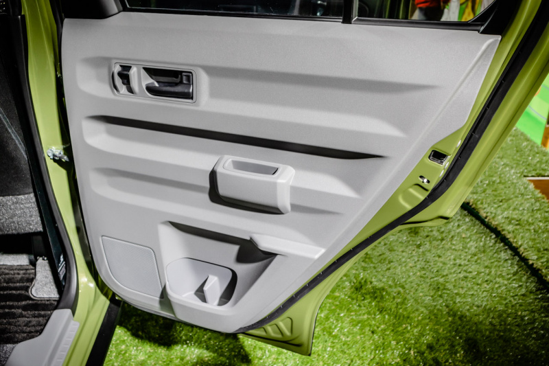 「ダイハツの新型軽SUV「TAFT（タフト）コンセプト」は、スズキ・ハスラーよりも低さと四角さが際立つ！【東京オートサロン2020】」の20枚目の画像
