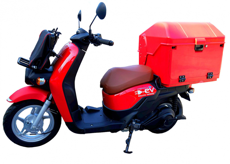 「赤い郵便バイクが50年ぶりの大変身！　これからの郵便配達はホンダの電動スクーターにおまかせ」の3枚目の画像